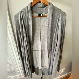H by Bordeaux Heather Gray Knit Sweater
